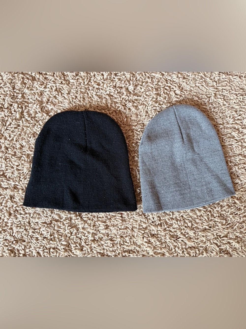 2 Beanies – Black & Gray